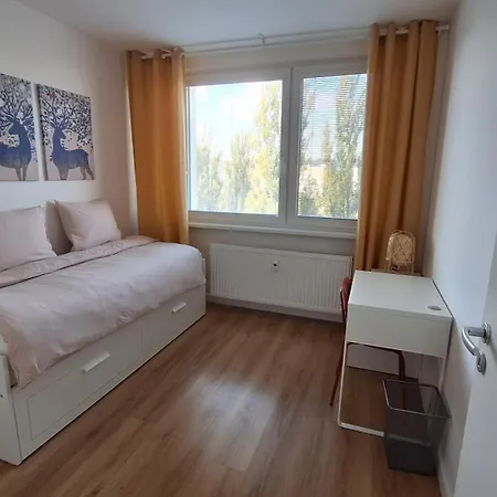 Spacious In The Park Lejlighed