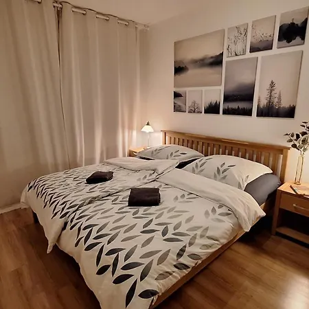 Spacious In The Park Апартаменты *