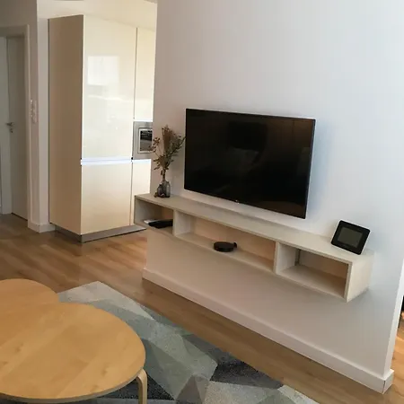 Spacious In The Park Апартаменты Кошице