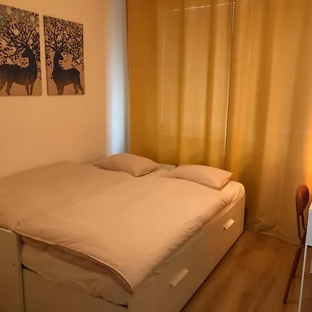 Apartment Spacious In The Park