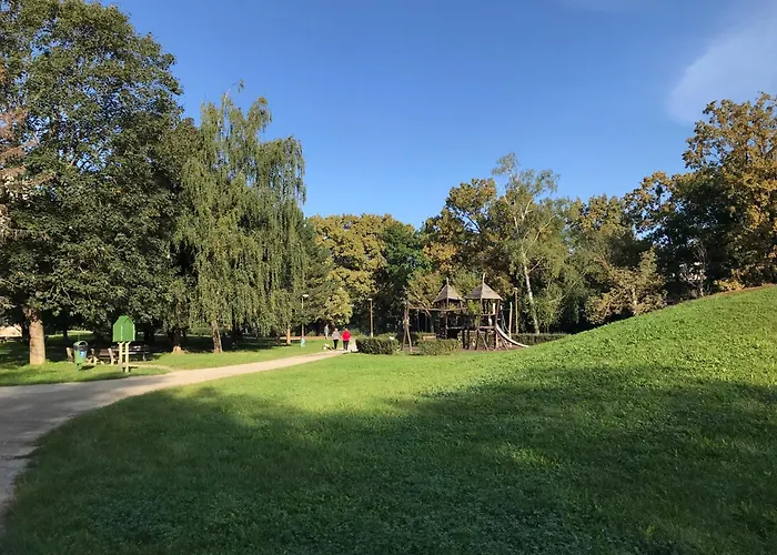 Spacious In The Park *